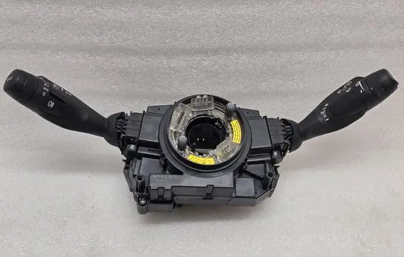 Volvo V60 Wiper turn signal indicator stalk/switch 32266030