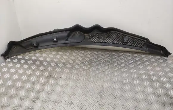 Mercedes-Benz E C207 W207 Wiper trim A2078300713