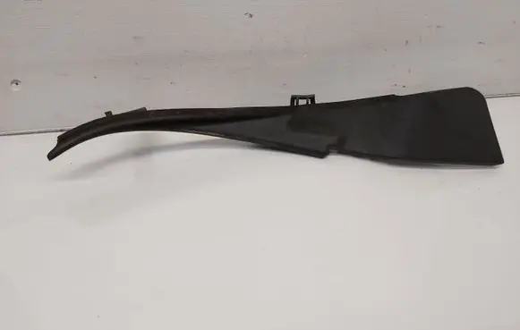 Nissan Juke I F15 Windshield trim 668941KA0A