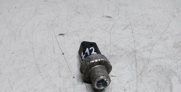 Volkswagen PASSAT B5.5 Air conditioning (A/C) pressure sensor 8D0959482B TDP302QADG2