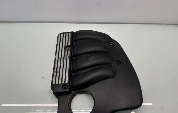 Engine cover (trim)