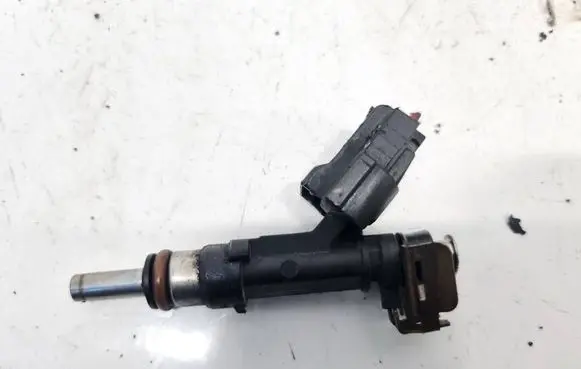 Fuel injector