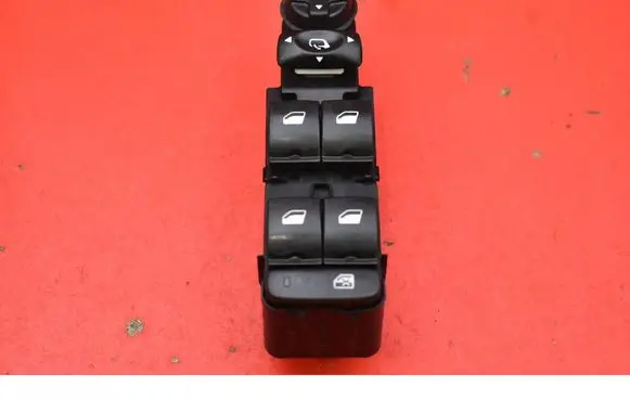 Citroen C4 II Picasso Electric window control switch 96657050ZD