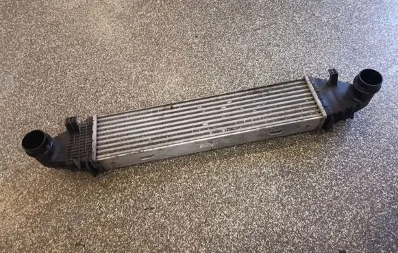 Mercedes-Benz E W212 Intercooler radiator A2045000100