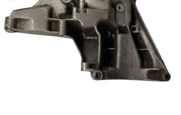 Mercedes-Benz C W203 A/C compressor mount bracket R1112361330