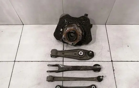 Porsche 911 997 Rear wheel hub spindle/knuckle 99733161107 99733124503
