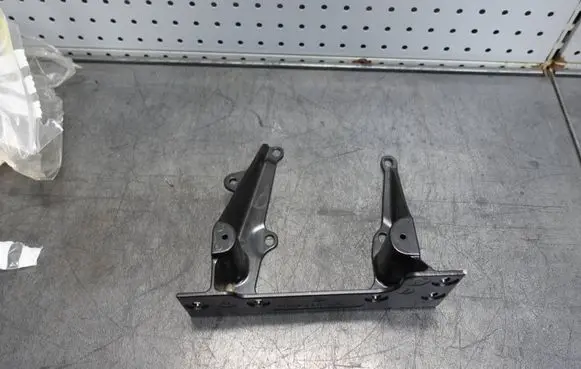 Tesla Model X Other sill/pillar trim element 1052518-00-J
