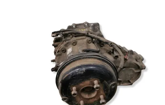Nissan Patrol Y61 Gearbox transfer box case 