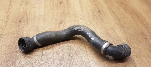 Mercedes-Benz C W205 Engine coolant pipe/hose A2055010082