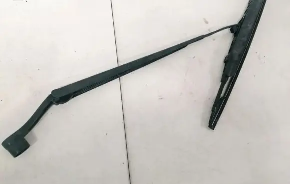 Hyundai Accent Front wiper blade arm