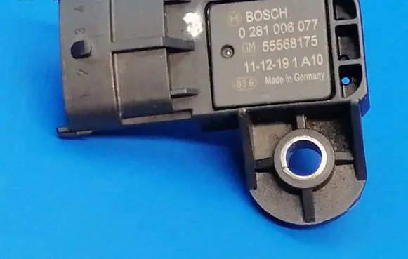 Opel Insignia A Air pressure sensor 0281006077 55568175