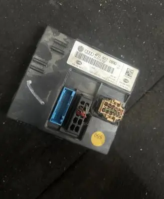 Audi A6 S6 C6 4F Comfort/convenience module 4F0910289D 5DK00876210