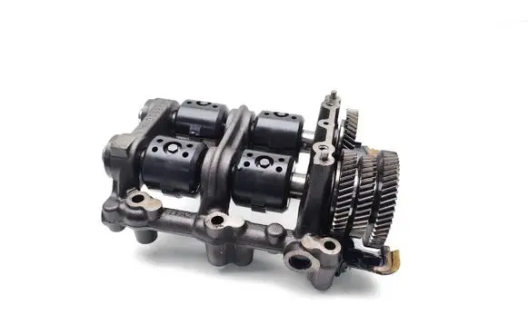 Nissan Navara D23 Oil pump balance shaft 11132479R