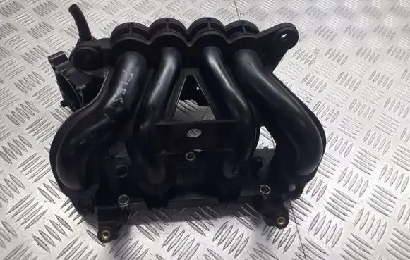 Ford Fiesta Intake manifold VP2S6U-9424-CC