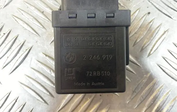BMW 5 E39 Glow plug pre-heat relay 2246919 72RB510