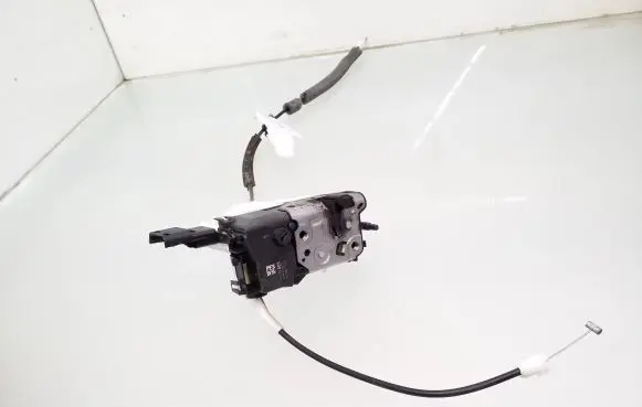 Peugeot Partner Front door lock PSA828405 A01851