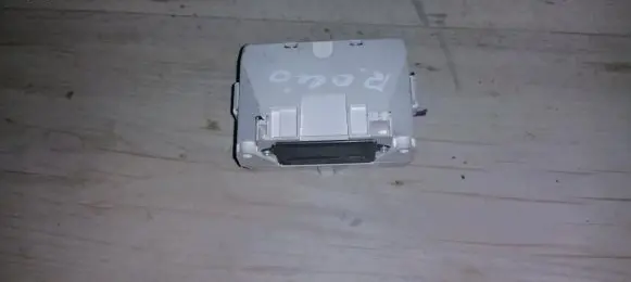 Renault Clio I Screen/display/small screen 7700810065e