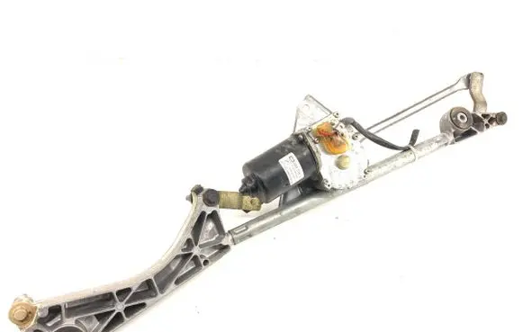 Front wiper linkage and motor