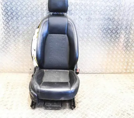 Land Rover Discovery Sport Front passenger seat 