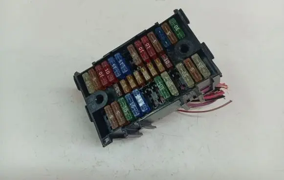 Volkswagen Transporter - Caravelle T5 Fuse box set 7H0937617