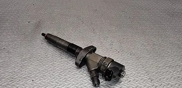 Fuel injector