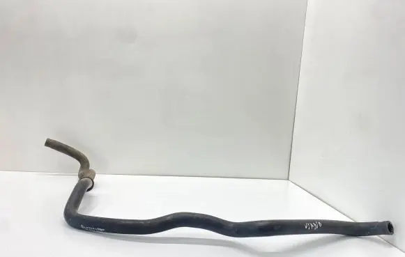 Mercedes-Benz Vito Viano W639 Engine coolant pipe/hose A6398329623