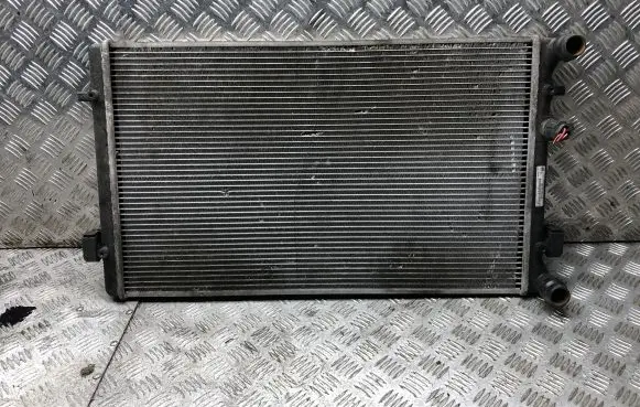 Coolant radiator