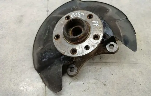 Volkswagen Transporter - Caravelle T6 Front wheel hub spindle knuckle 