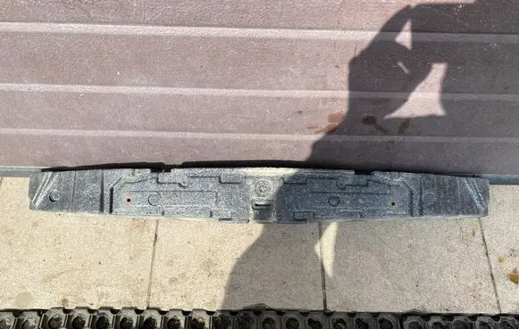Front bumper foam support bar