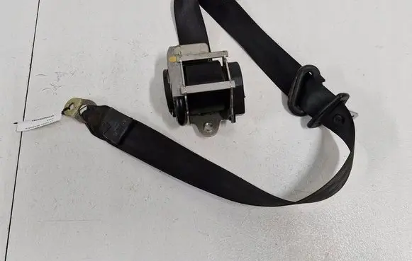 Skoda Octavia Mk2 (1Z) Front seatbelt 1Z0857702A
