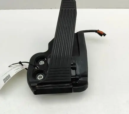 Lexus RX V Accelerator throttle pedal 7811048130