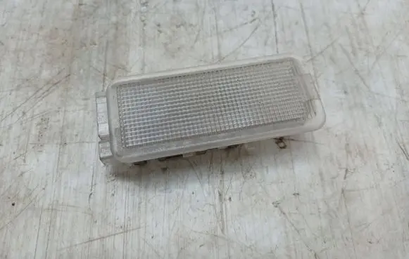 Peugeot 607 Front door interior light