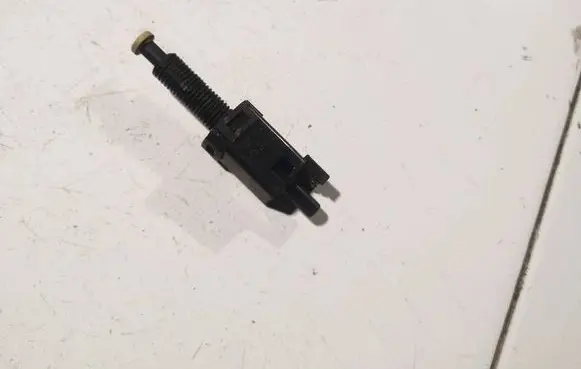 Audi A6 S6 C4 4A Brake pedal sensor switch 811907343b