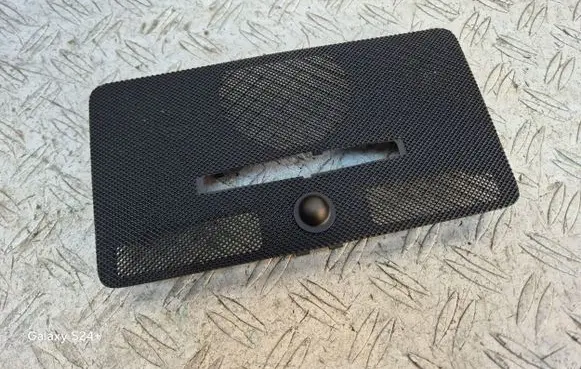 Mercedes-Benz C W204 Dash center speaker trim cover A2046800589