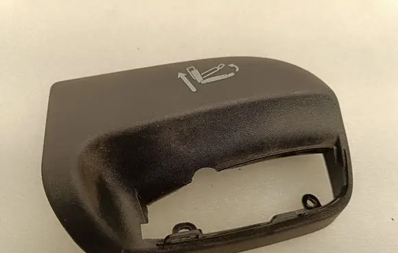 Chrysler Pacifica Seat trim 5AS65TRMAD 5SU77TRMAC