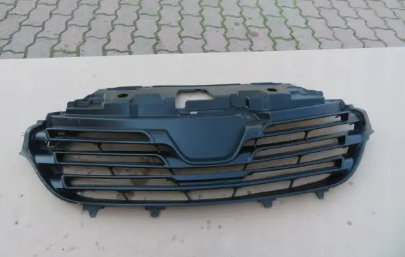 Opel Vivaro Front grill 6263108673R