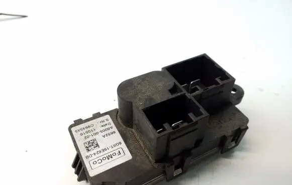 Ford Focus Heater blower motor/fan resistor 6G9T19E624DB