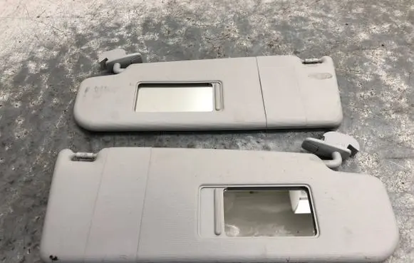 Skoda Octavia Mk2 (1Z) Sun visor 1Z0857551 1Z0857552