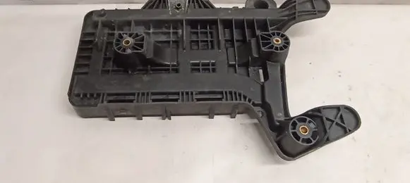 Volkswagen Touran I Battery tray 1K0915333B
