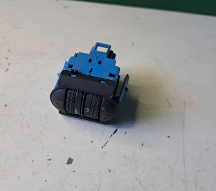 Volkswagen Touareg I Headlight level height control switch 7L6941333D
