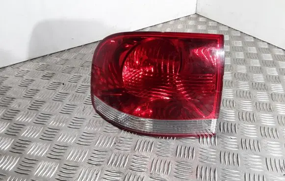 Volkswagen Touareg I Rear/tail lights 7L6945095K
