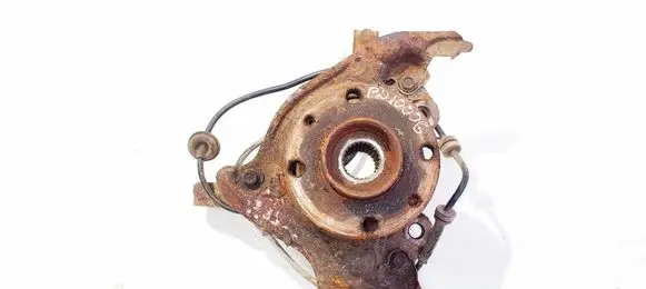 Front wheel hub