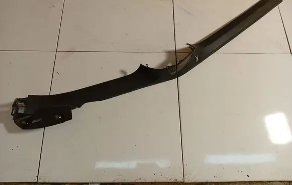 Volkswagen PASSAT B6 Front sill trim cover 3C0853369