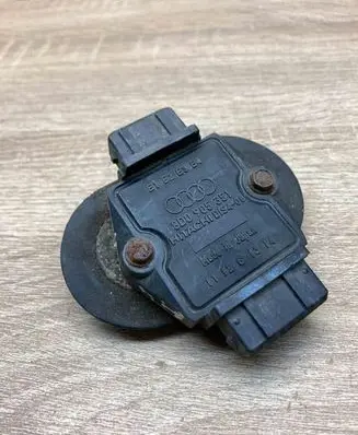 Audi A4 S4 B5 8D Ignition amplifier control unit 8D0905351