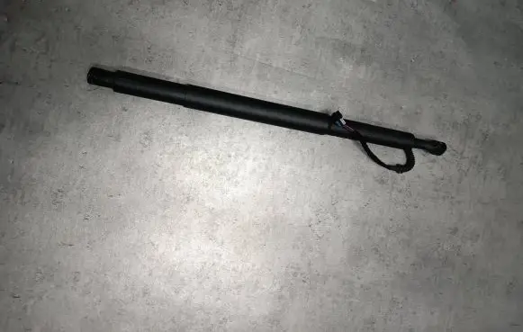 BMW 6 G32 Gran Turismo Tailgate/trunk/boot tension spring 7397905