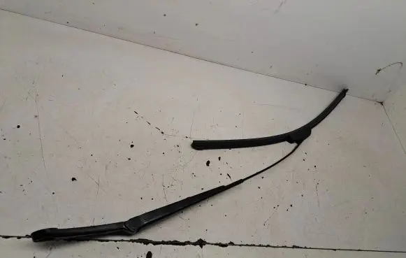 Volkswagen Transporter - Caravelle T5 Front wiper blade arm 180660 955409