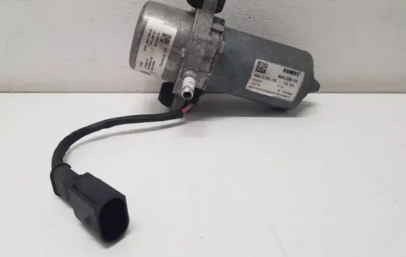 BMW 2 F45 Vacuum pump 685128905 3433685128905 86422819