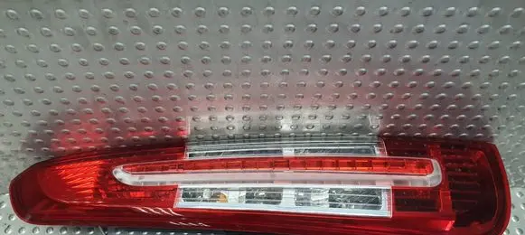 Ford C-MAX I Rear/tail lights S26378262