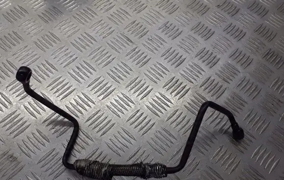 Volvo V50 Turbo turbocharger oiling pipe/hose