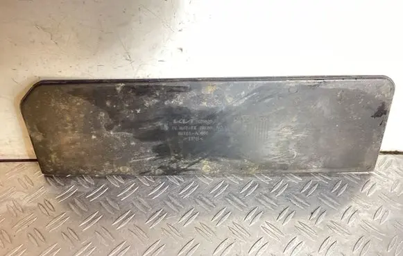 KIA Niro Front trunk storage compartment 86781AO000